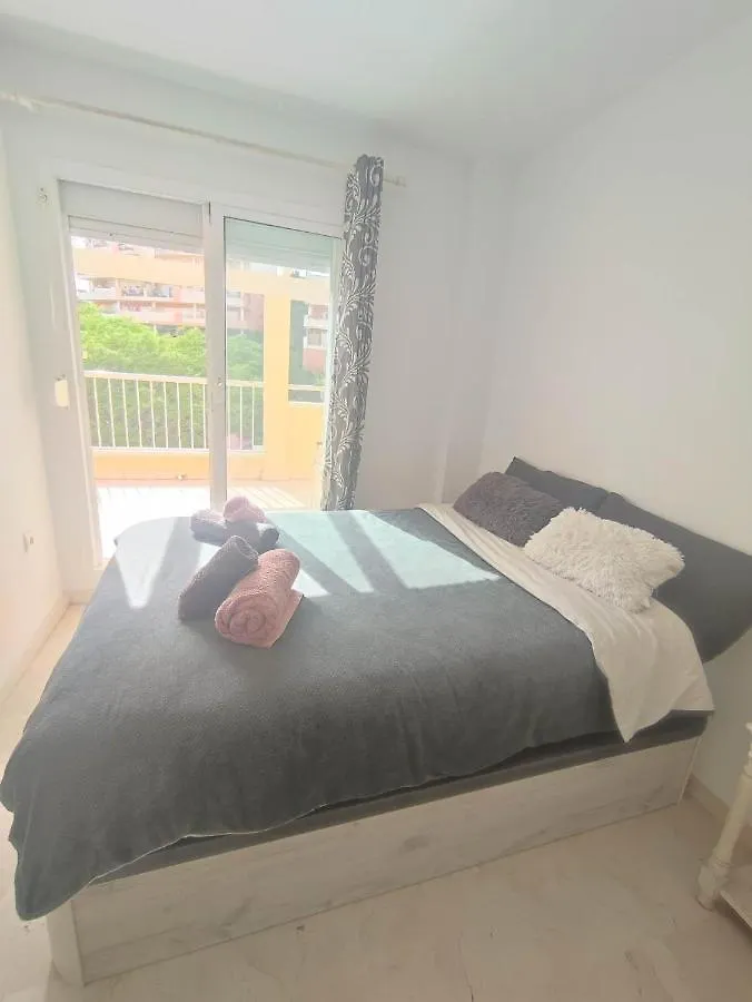 Apartamentos Jowi - Piso Amplio Y Familiar Benalmadena Apartment
